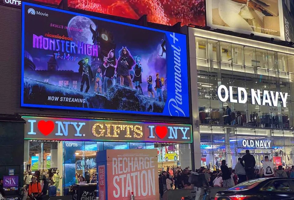 Teknologi Billboard Terbaru di Times Square