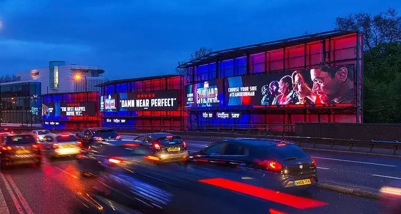 Bagaimana Outdoor LED Display Meningkatkan Pengalaman Pelanggan